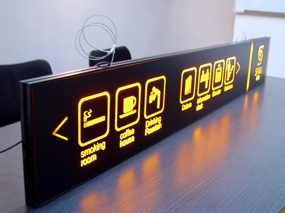 <b>武漢標(biāo)識(shí)標(biāo)牌的材質(zhì)有哪些？</b>